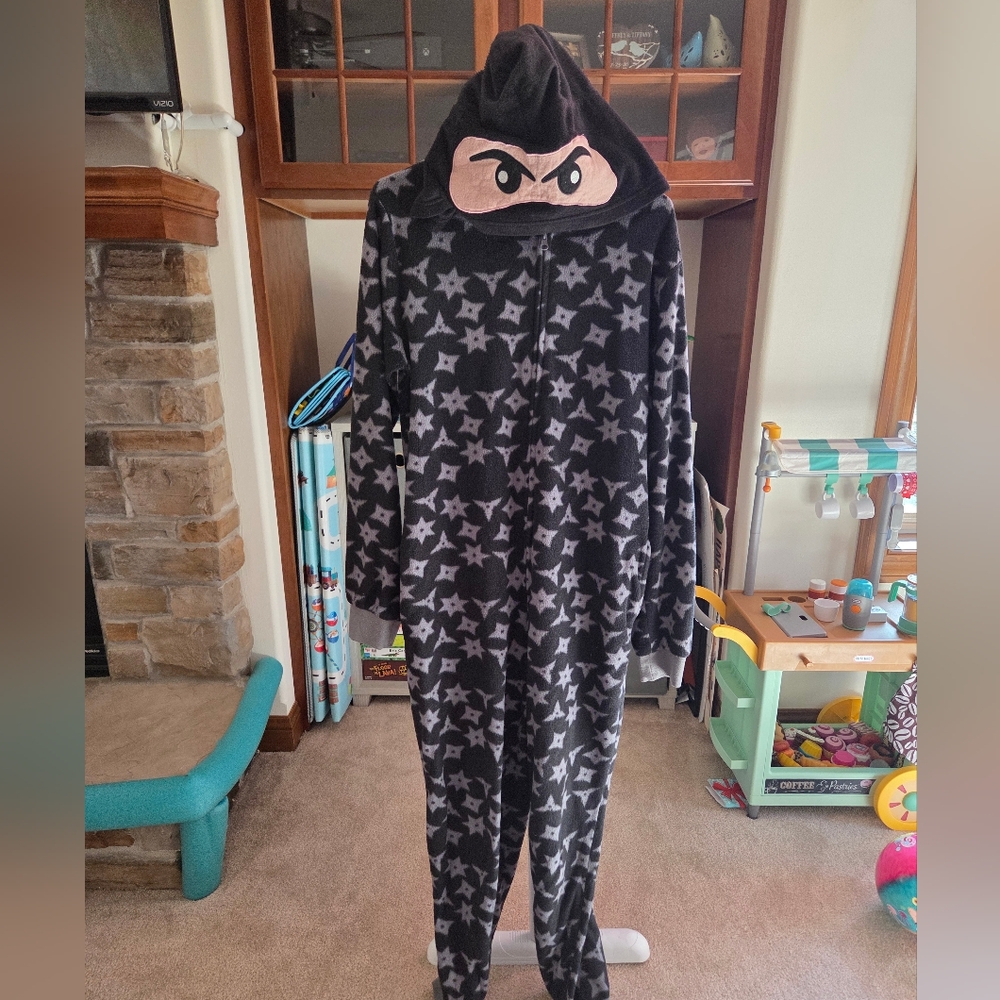 Women's Fleece 3D Hooded One-Piece Pajamas Union Suit Ninja XL gray & black